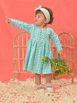 Vastramay - Girls Green Ethnic Dress