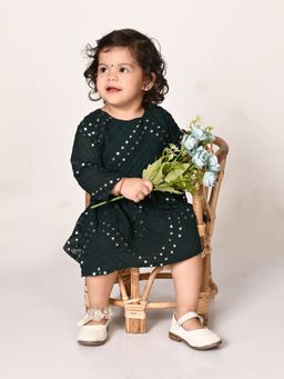 Vastramay - Girls Green Ethnic Dress