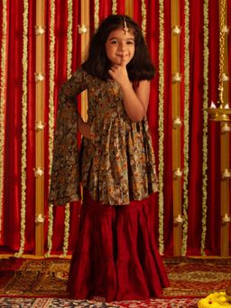 Vastramay - Girls Grey Tunic and Sharara (Set of 2)