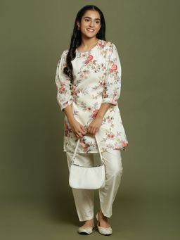 Vastramay - Girls Cream Kurta and Pants (Set of 2)