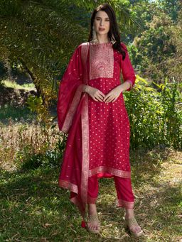 FASHOR - Ethnic Woven and Hand Embroidered Kurta Pants and Dupatta Maroon (Set of 3)