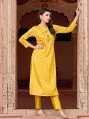 Mustard color option, Sold out, Currently selected