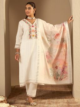 Indo Era - Off White Floral Embroidered Straight Kurta with Pant and Dupatta