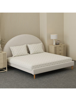 Boutique Living - Cottage Garden Beige & White Floral King Bedsheet With Pillow Covers