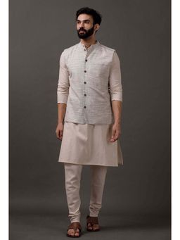 Tjori - Men Grey Solid Kurta with Pyjama and Nehru Jacket (Set of 3)