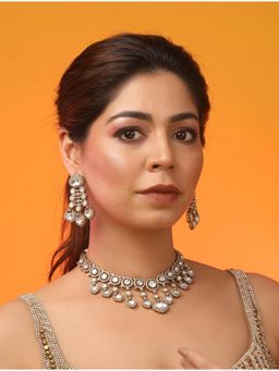 Auraa Trends - Gold Plated Kundan Necklace with Earrings Bridal & Party Wear Jewellery