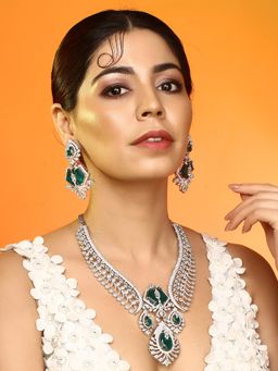 Auraa Trends - Luxury Silver-Plated Green Stone Necklace with Earrings For Women