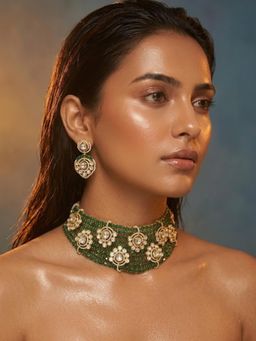 Auraa Trends - Emerald Green Beaded Kundan Choker Necklace with Earrings