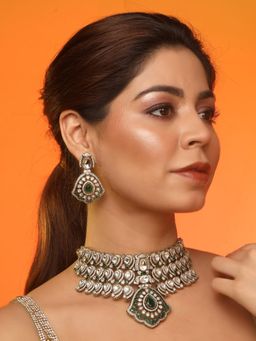 Auraa Trends - Elegant White Stone Pendant Necklace with Earrings Party Wear Jewellery For Women