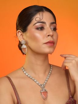Auraa Trends - Elegant Kundan Pearl & Emerald Pink Choker Necklace with Earrings With Bridal Wedding
