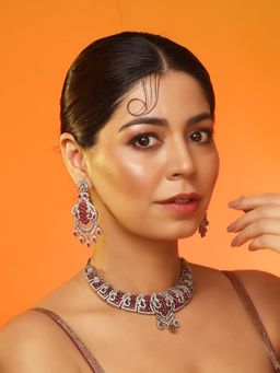 Auraa Trends - Gold Plated Traditional Bridal Jewellery With Teardrop Dangling Stones