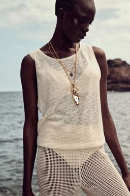 H&M - Women White Textu-Knit Vest Top