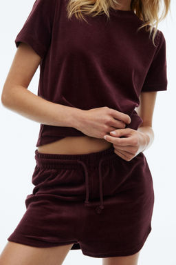 H&M - Women Red Velour Shorts