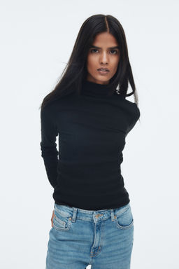 H&M - Women Black Ribbed Turtleneck Top
