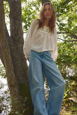 H&M - Women Blue Barrel High Jeans