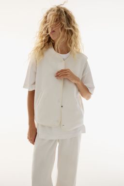 H&M - Women White Teddy Gilet