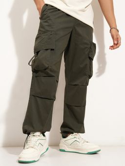 HIGHLANDER - Men Olive Solid Cargo