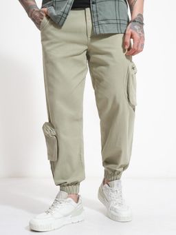 HIGHLANDER - Men Green Solid Cargo