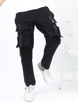 HIGHLANDER - Men Black Solid Cargo