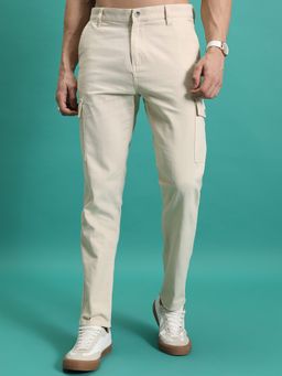 HIGHLANDER - Men Beige Solid Cargo