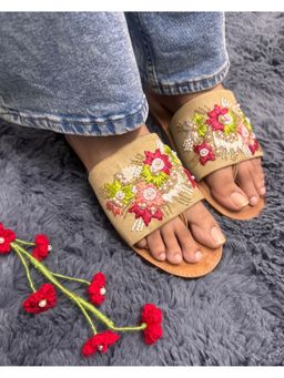 Desi Colour - Jute Pastel Thread and Pearl Sandals