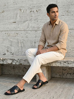 REGAL - Black Men Textured Leather Sandals