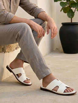REGAL - White Men Textured Leather Sandals