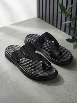 REGAL - Black Men Textured Leather Sandals