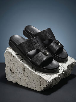 REGAL - Black Men Textured Leather Sandals