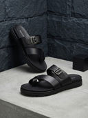 Black color option, Currently selected