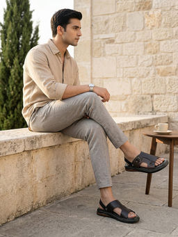 REGAL - Brown Men Textured Leather Sandals