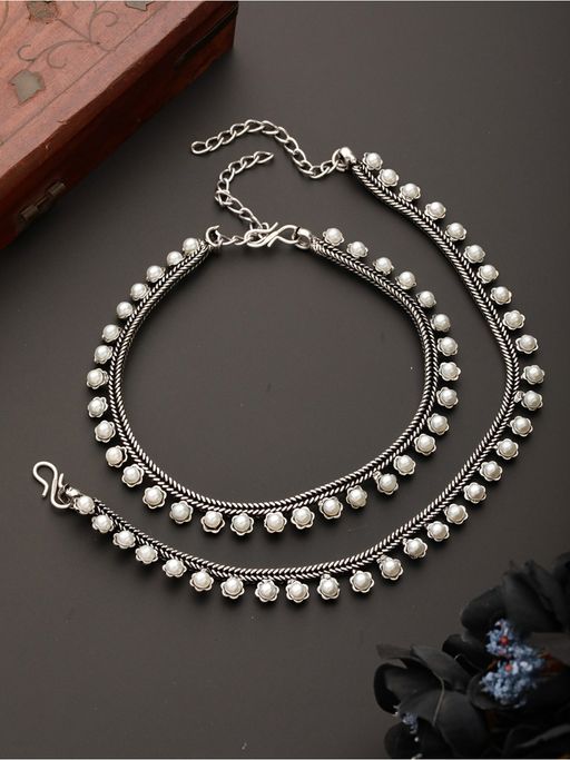 Aatmana Set of 2 Silver-Plated & Handcrafted Pearl Anklets