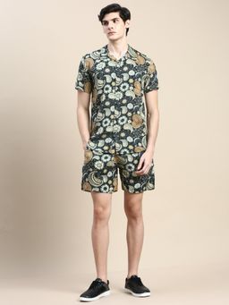 SHOWOFFFF - Men Shirt Collar Slim Fit Printed Green Co-Ord (Set of 2)