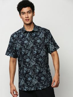 SHOWOFFFF - Men Short Sleeves Spread Collar Multi-Color Floral Premium Shirt