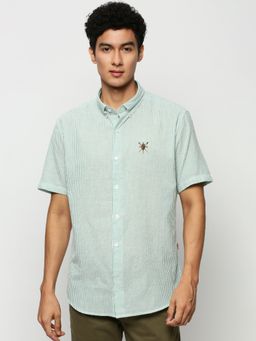 SHOWOFFFF - Men Short Sleeves Button Down Collar Green Vertical Stripes Premium Shirt