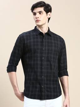 SHOWOFFFF - Men Long Sleeves Spread Collar Black Checked Slim Fit Shirt