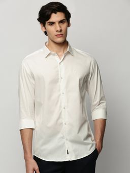 SHOWOFF - Men Long Sleeves Spread Collar Cream Solid Premium Shirt