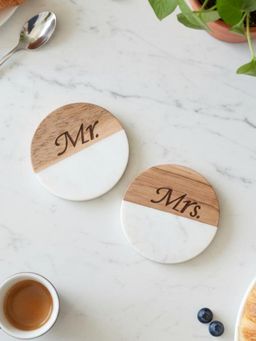 Homearte - White Marble Wooden Mr Mrs Round Coaster (Pack Of 2)