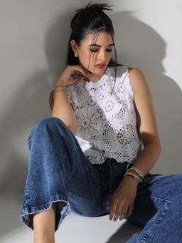 SHOWOFFFF - Edition Womens White Self Design Crop Crochet Top