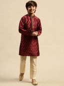 Red color option, Sold out, Currently selected