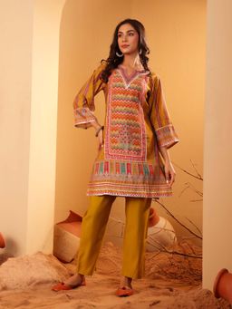 Varanga - Women's Mustard Printed Straight Fit Kurta with Pant (Set of 2)