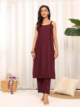 Varanga - Women's Burgundy Solid Straight Fit Kurta with Pant (Set of 2)