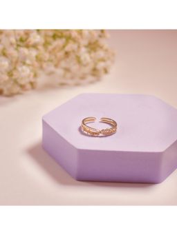 Salty - White Swanky Golden Ring