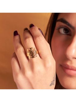 Salty - Gold Antique Square Symphony Ring