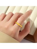 Yellow color option, Currently selected