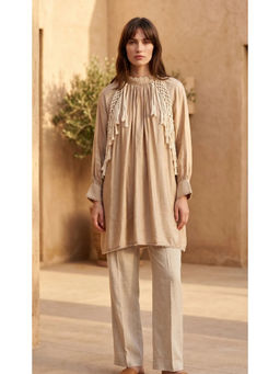 Basanti Kapde aur Koffee - Beige Muslin Plain Tunic