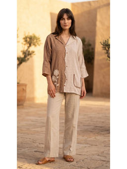 Basanti Kapde aur Koffee - Ivory Cotton Jute Colorblock Shirt
