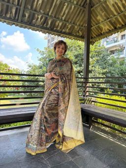 Isadora Life - Womens Printed Multi-Color Pre-Draped Saree with Unstitched Blouse