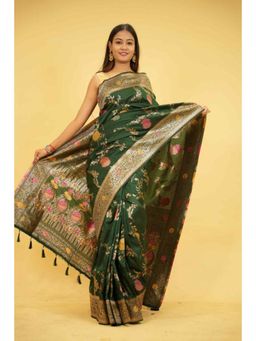 Isadora Life - Womens Floral Printed Green Pre-Draped Saree With Unstitched Blouse