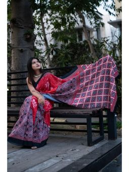 Isadora Life - Womens Floral Printed Red Pre-Draped Saree With Unstitched Blouse